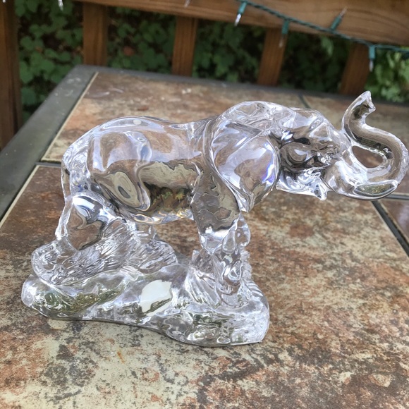 Wonders Of The Wild 24% Lead Crystal Elephant - Picture 9 of 11